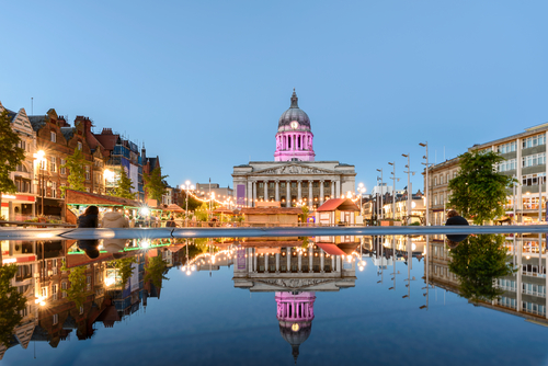 virtual office - Nottingham,Council,House,And,A,Fountain,Front,Shot,At,Twilight